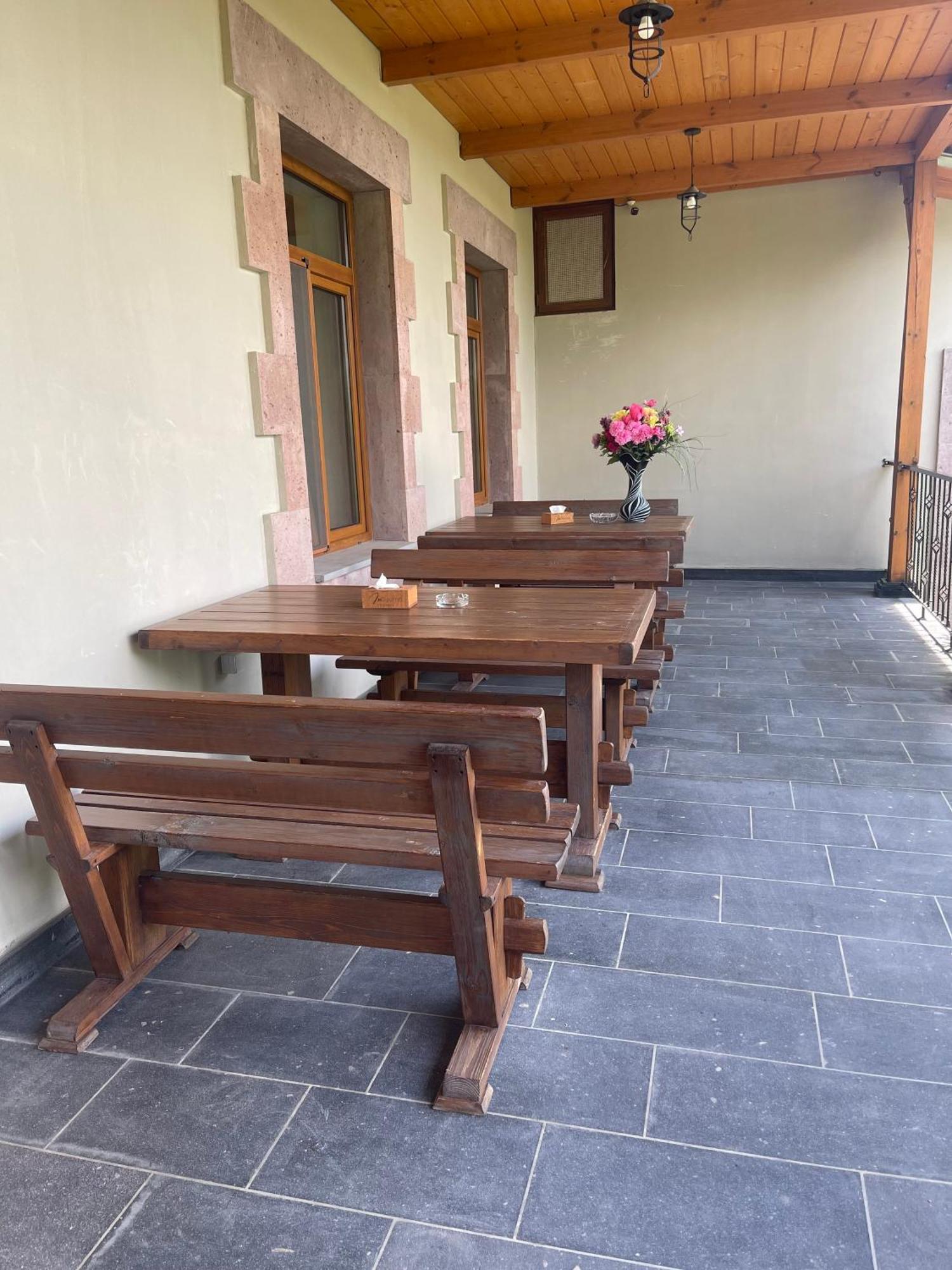 Hotel In Giumri Zewnętrze zdjęcie
